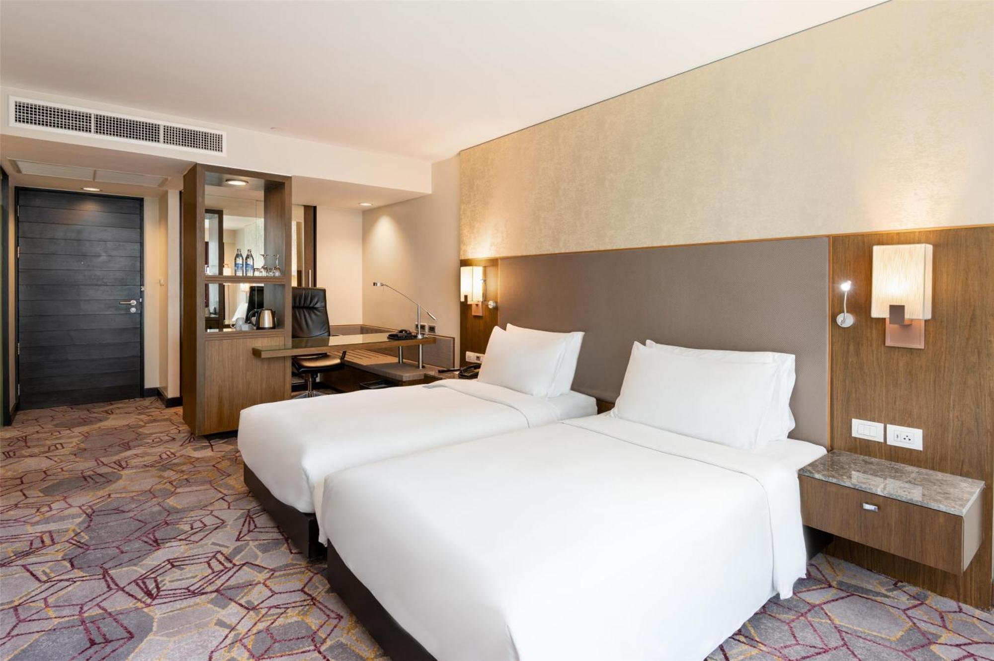 Hotel Radisson Sukhumvit 4*